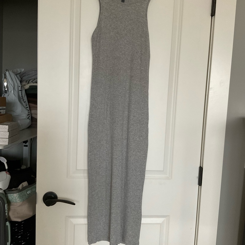 Sleeveless Gray Maxi Dress